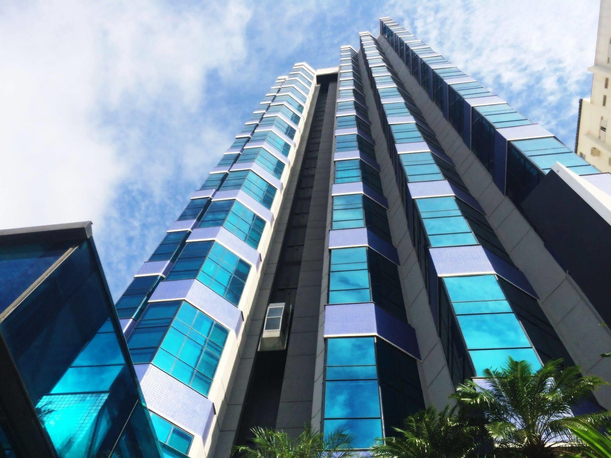 קמפו גרנדה Bahamas Suite Hotel מראה חיצוני תמונה